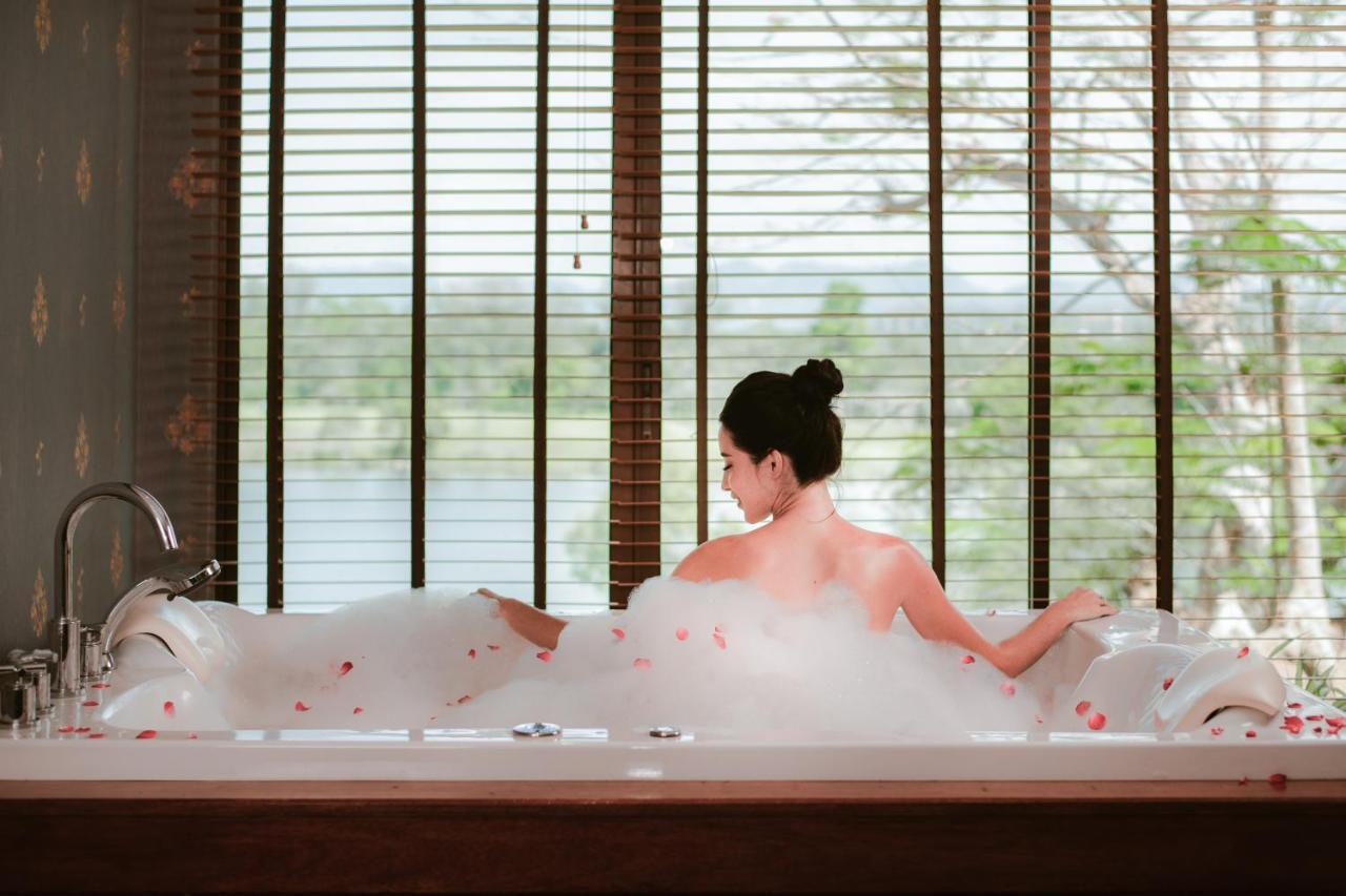Blue Canyon Country Club Mai Khao Екстериор снимка