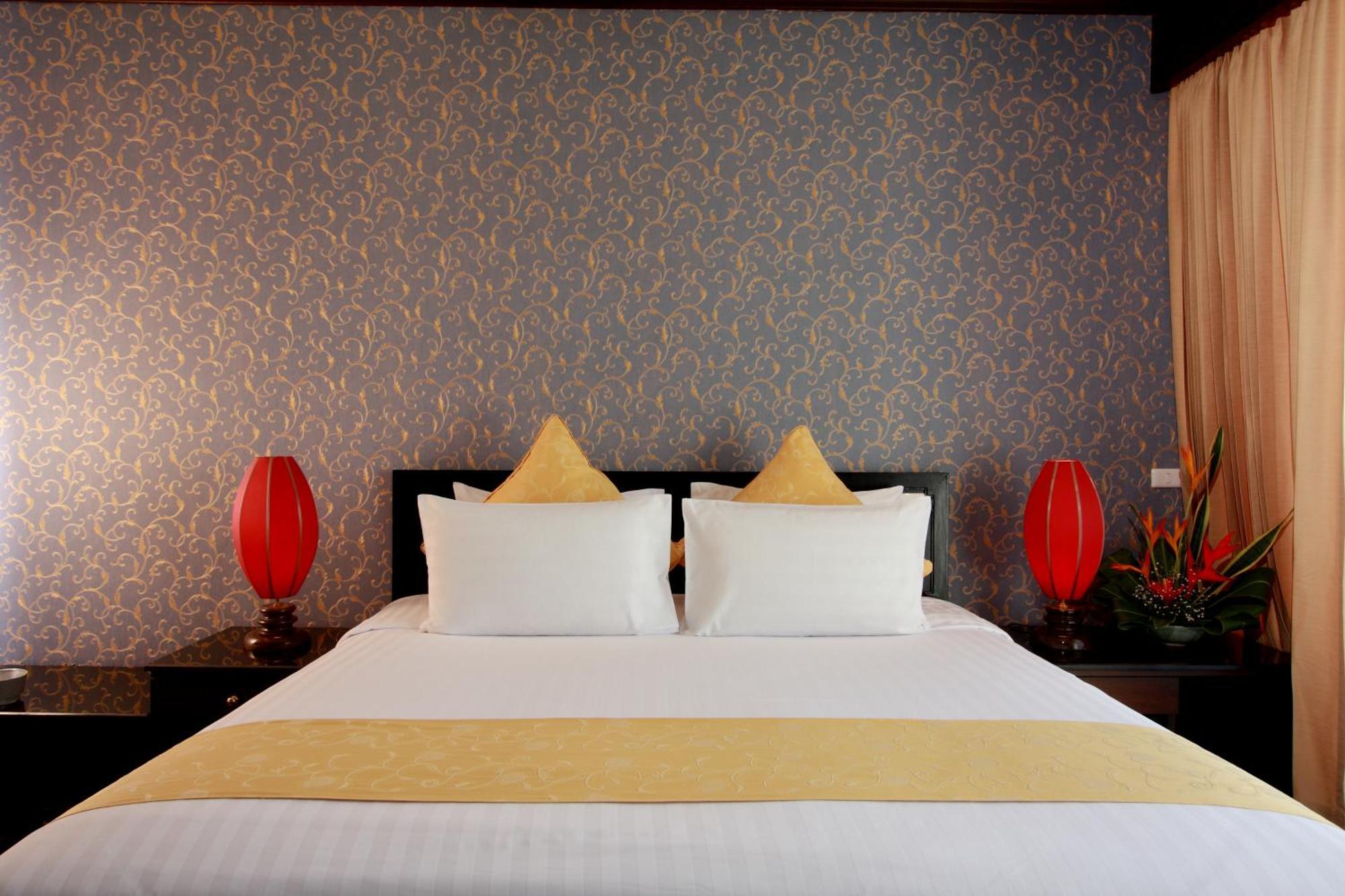 Blue Canyon Country Club Mai Khao Екстериор снимка